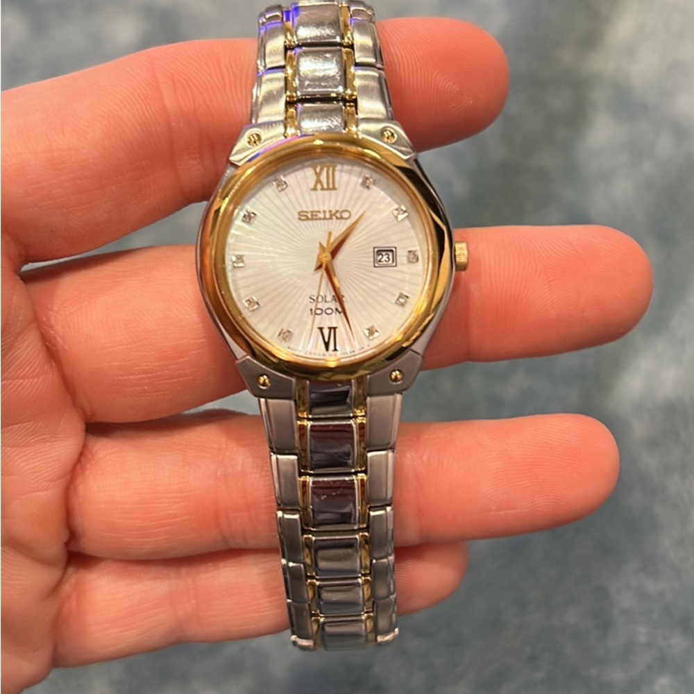 SEIKO SOLAR WATCH WOMENS